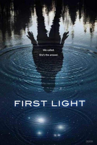 Caratula, cartel, poster o portada de First Light