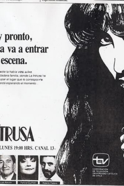 Caratula, cartel, poster o portada de La intrusa