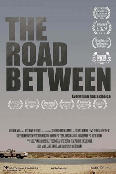 Cubierta de The Road Between