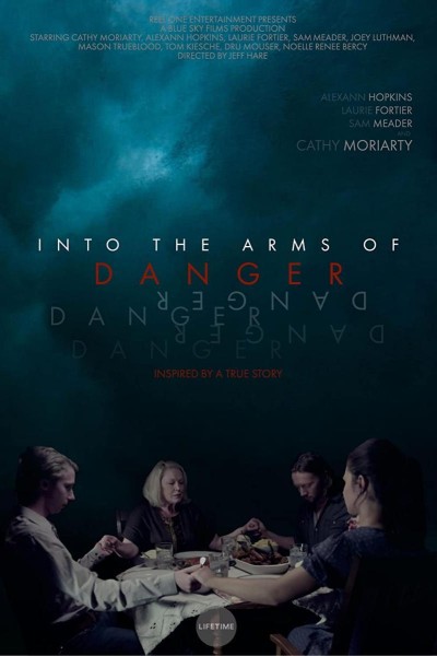 Caratula, cartel, poster o portada de Into the Arms of Danger