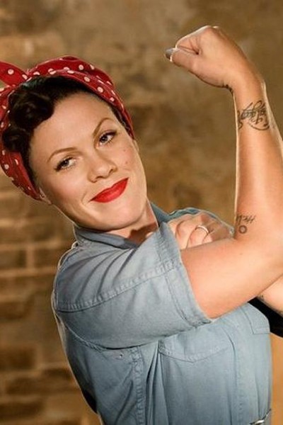 Cubierta de P!Nk: Raise Your Glass (Vídeo musical)