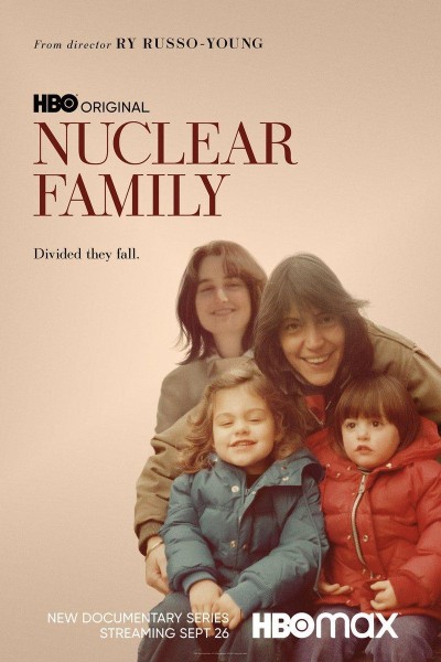Caratula, cartel, poster o portada de Nuclear Family