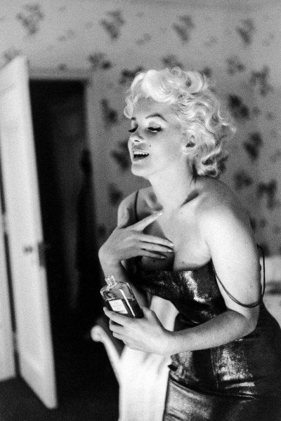 Cubierta de Chanel No. 5: Marilyn and N°5