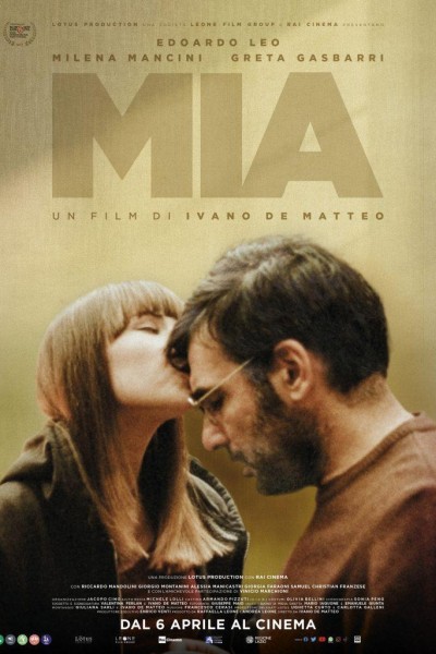 Caratula, cartel, poster o portada de Mia