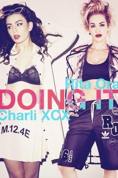Cubierta de Charli XCX Feat. Rita Ora: Doing It (Vídeo musical)