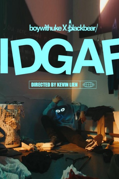 Cubierta de BoyWithUke feat. Blackbear: IDGAF (Vídeo musical)