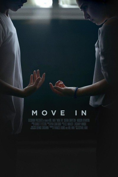 Caratula, cartel, poster o portada de Move In