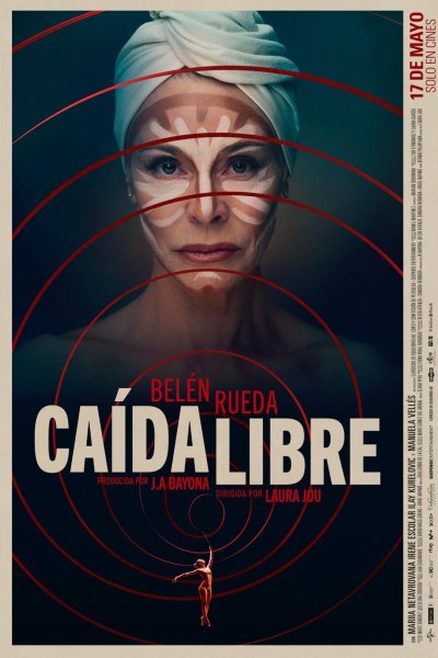 Caratula, cartel, poster o portada de Caída libre