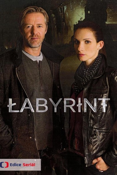 Caratula, cartel, poster o portada de Labyrint