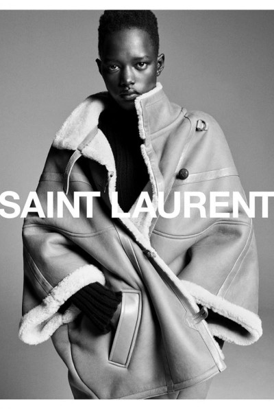 Cubierta de Saint Laurent: Fall 22