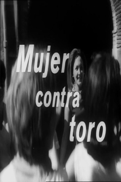 Cubierta de Mujer contra toro