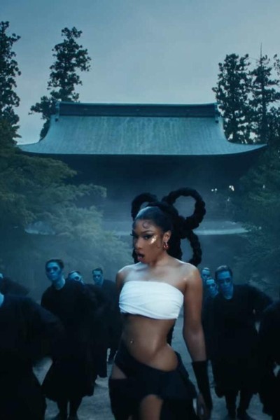 Cubierta de Megan Thee Stallion: Mamushi