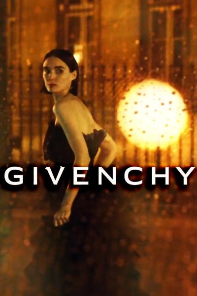 Cubierta de Givenchy: L’Interdit