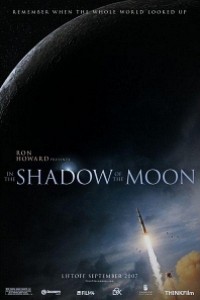 Caratula, cartel, poster o portada de En la sombra de la luna