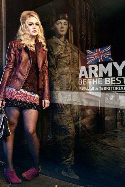 Caratula, cartel, poster o portada de Our Girl