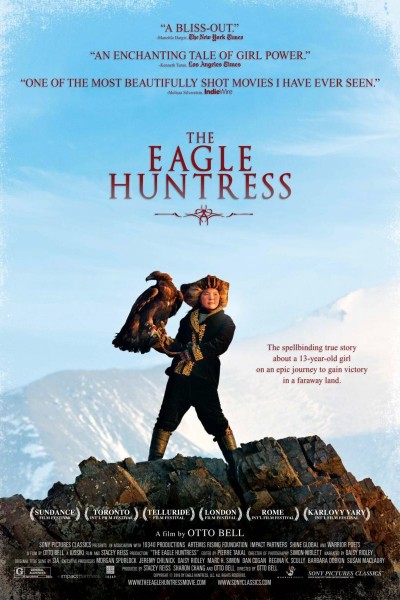 Caratula, cartel, poster o portada de La cazadora del águila