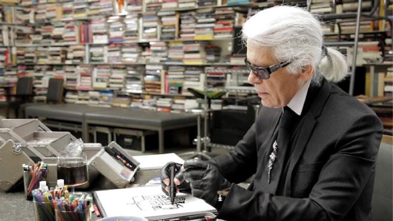 Cubierta de Karl Lagerfeld se dessine