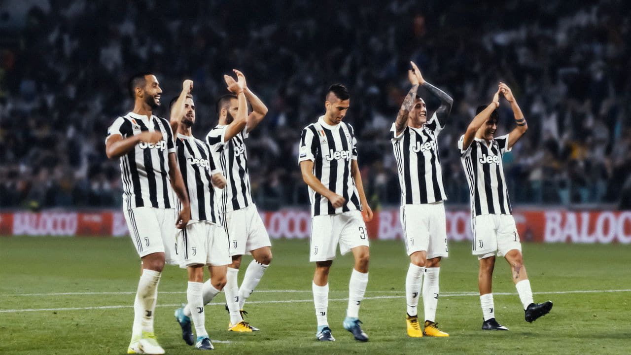 Cubierta de First Team: Juventus