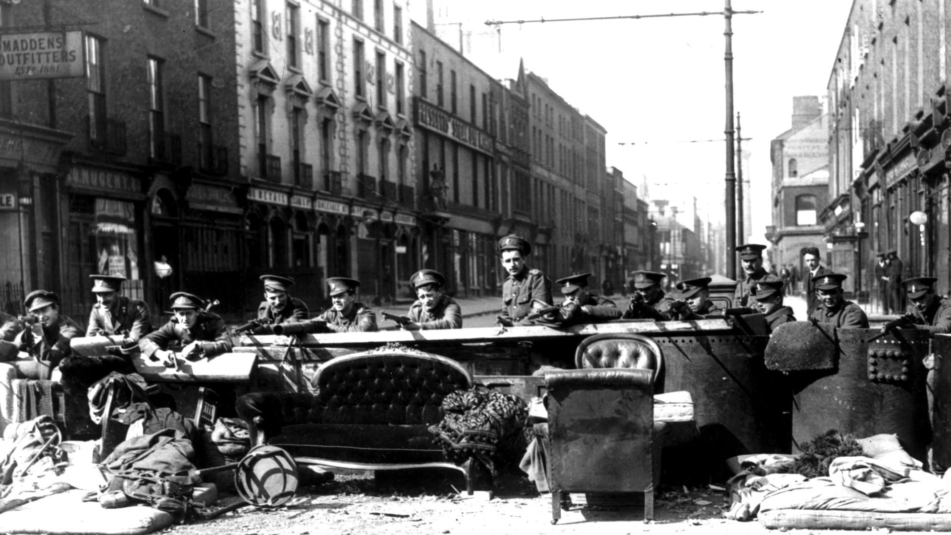 Cubierta de 1916: The Irish Rebellion