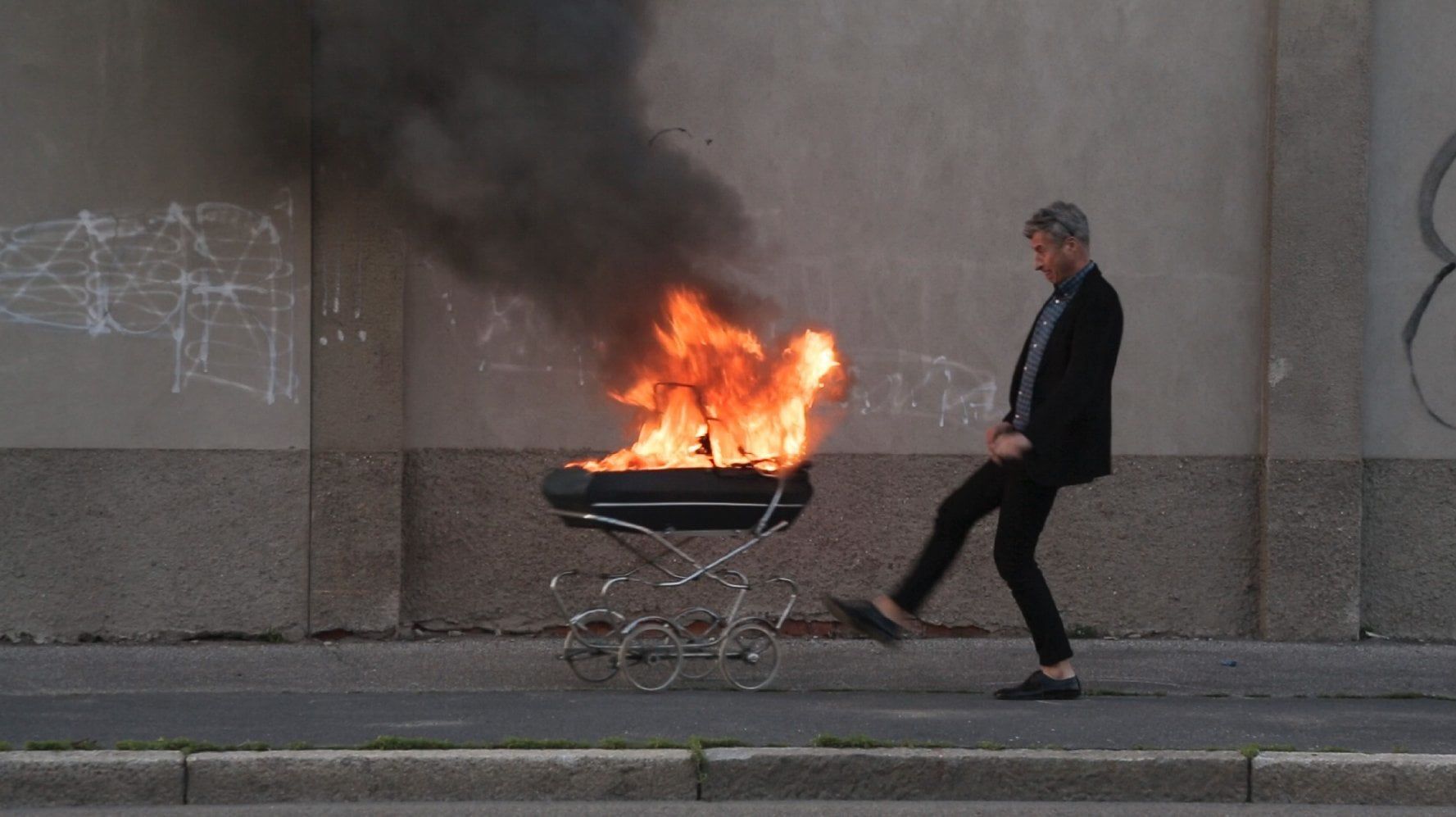 Cubierta de Maurizio Cattelan: Be Right Back