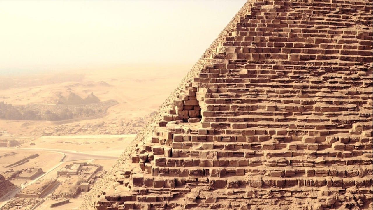 Cubierta de La pirámide de Keops al descubierto