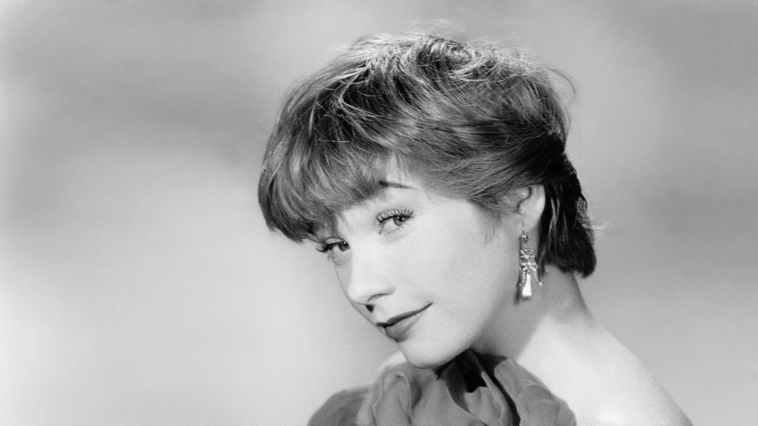 Cubierta de Shirley MacLaine: Kicking Up Her Heels