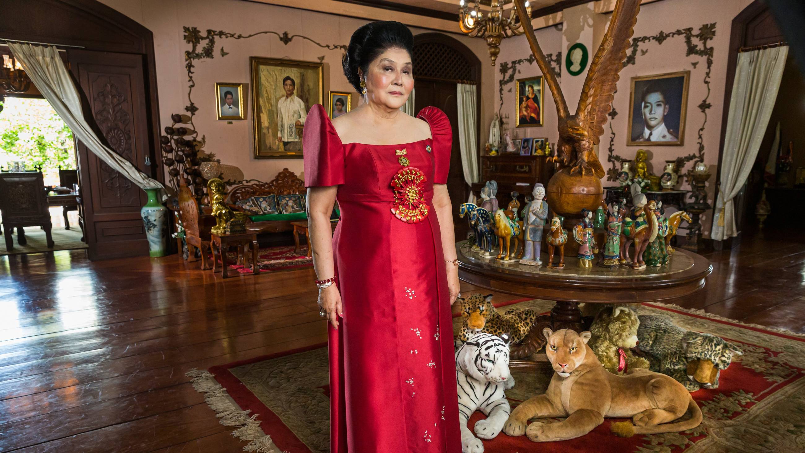 Cubierta de Imelda Marcos. Poder en la sombra