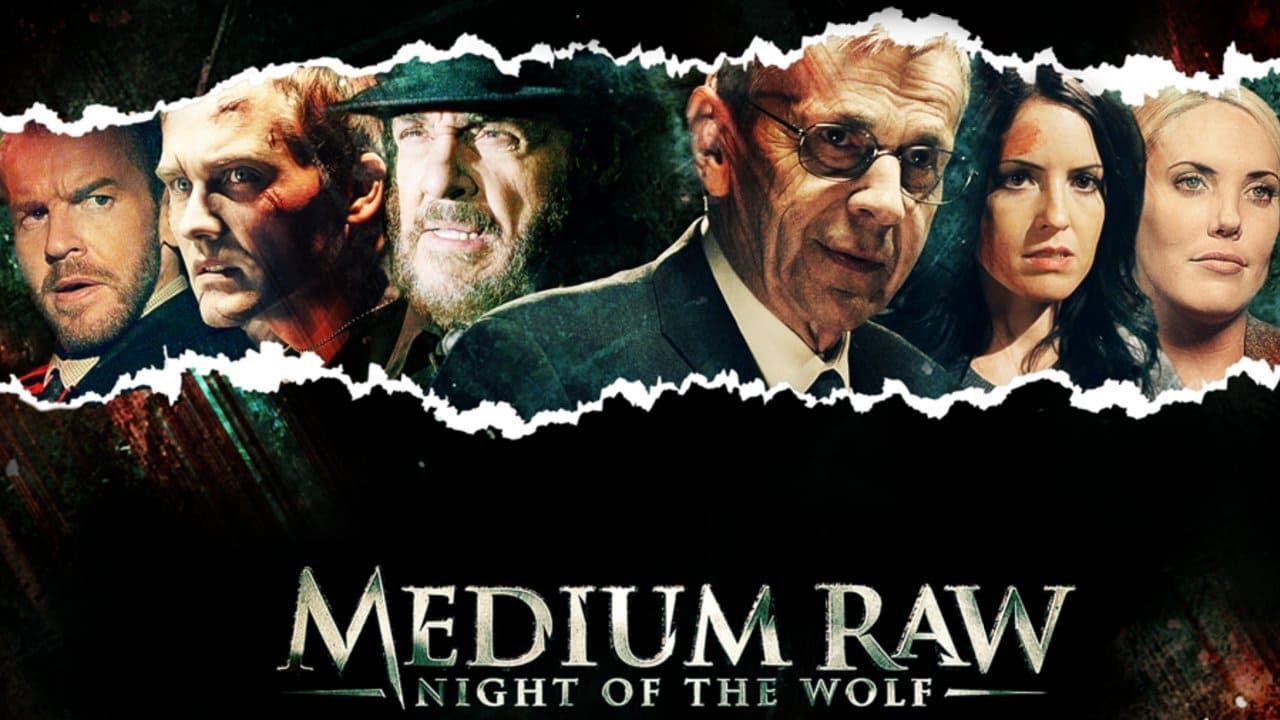 Cubierta de Medium Raw: Night of the Wolf