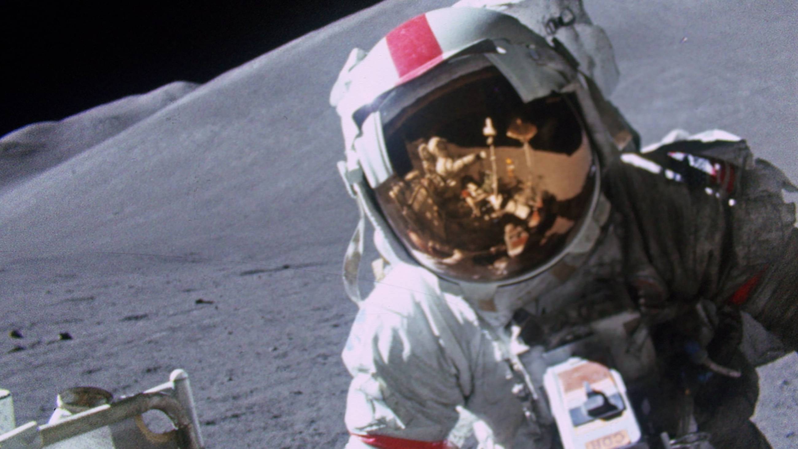 Cubierta de Apolo: Misiones a la Luna