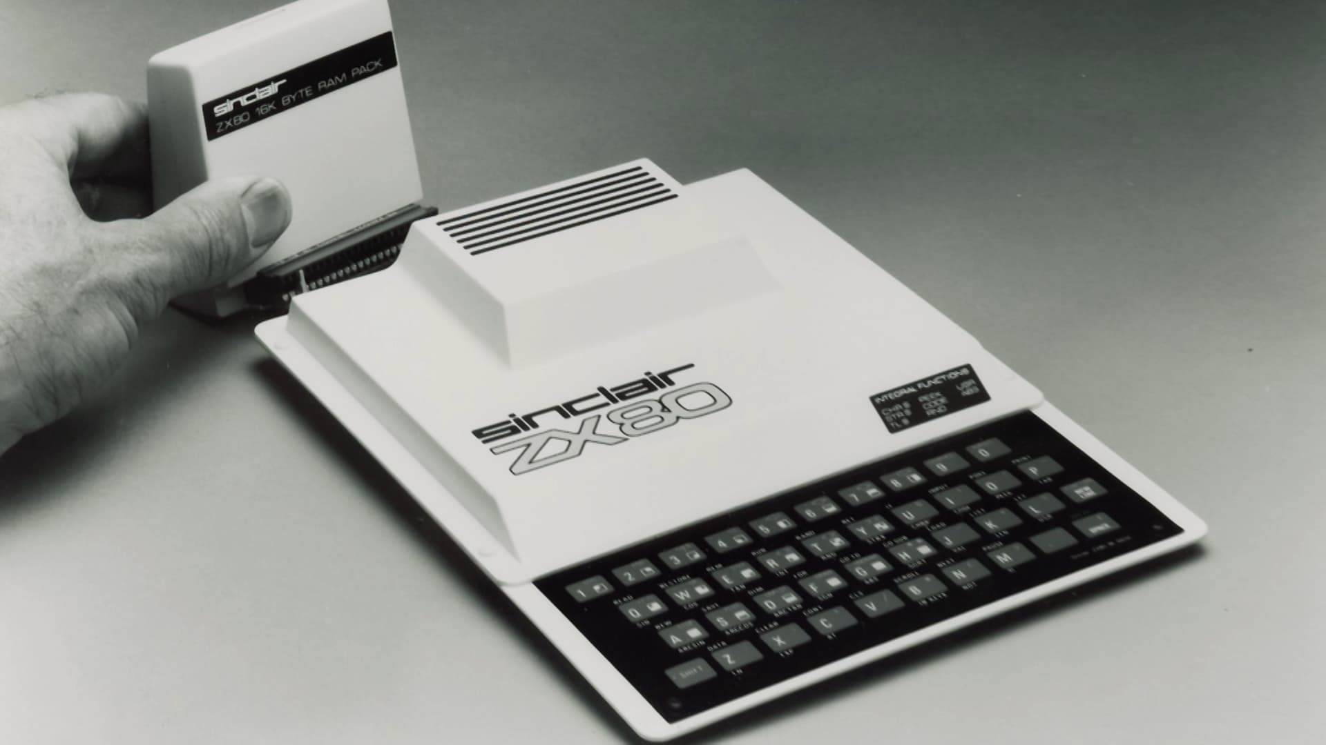 Cubierta de 8 Bit Generation: The Commodore Wars