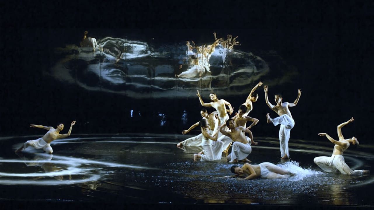 Cubierta de Cloud Gate Dance Theatre of Taiwan: Moon Water