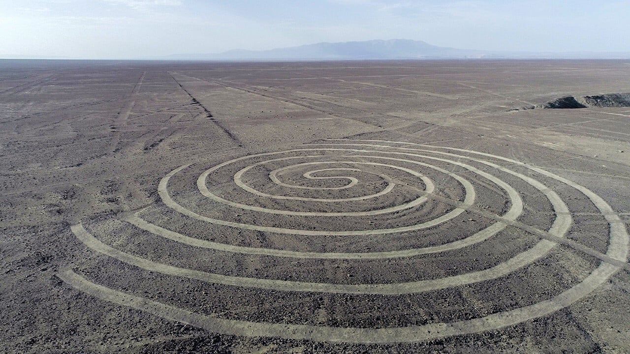 Cubierta de Misterios de las líneas de Nazca