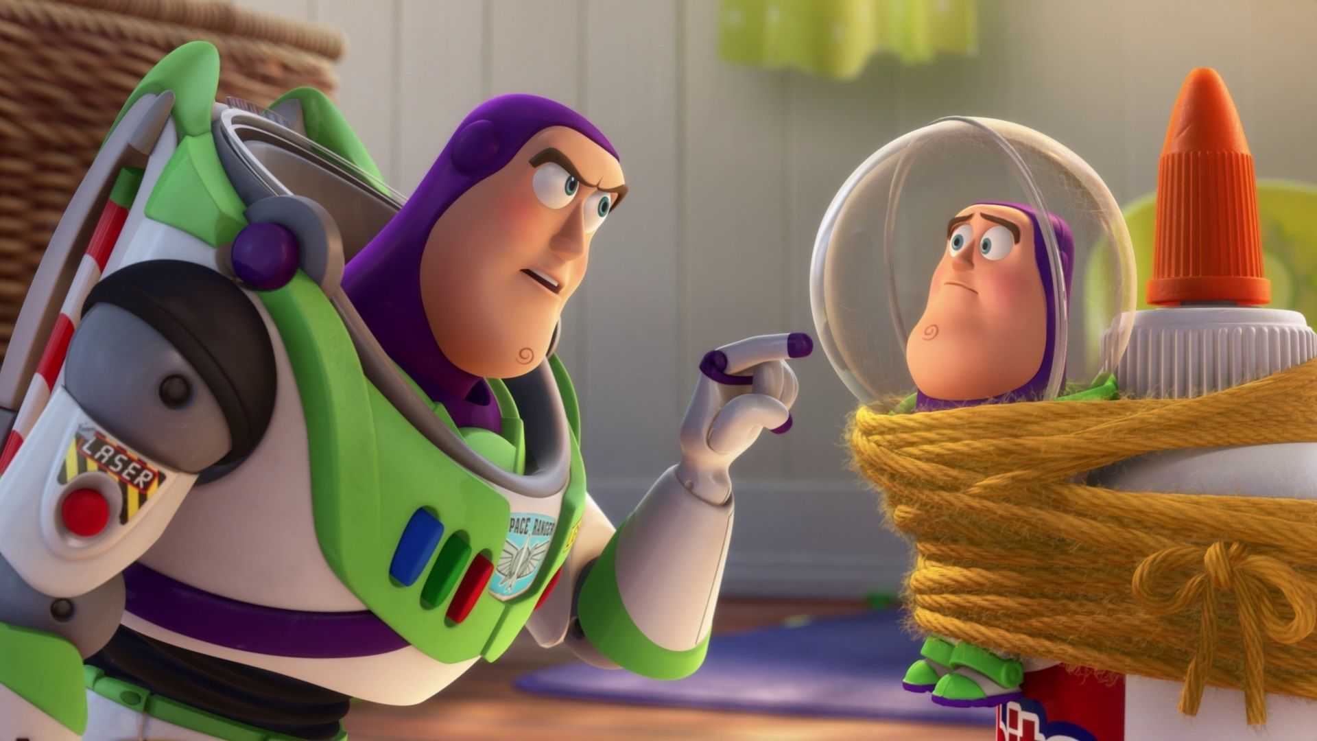 Cubierta de Toy Story Toons: Pequeño gran Buzz