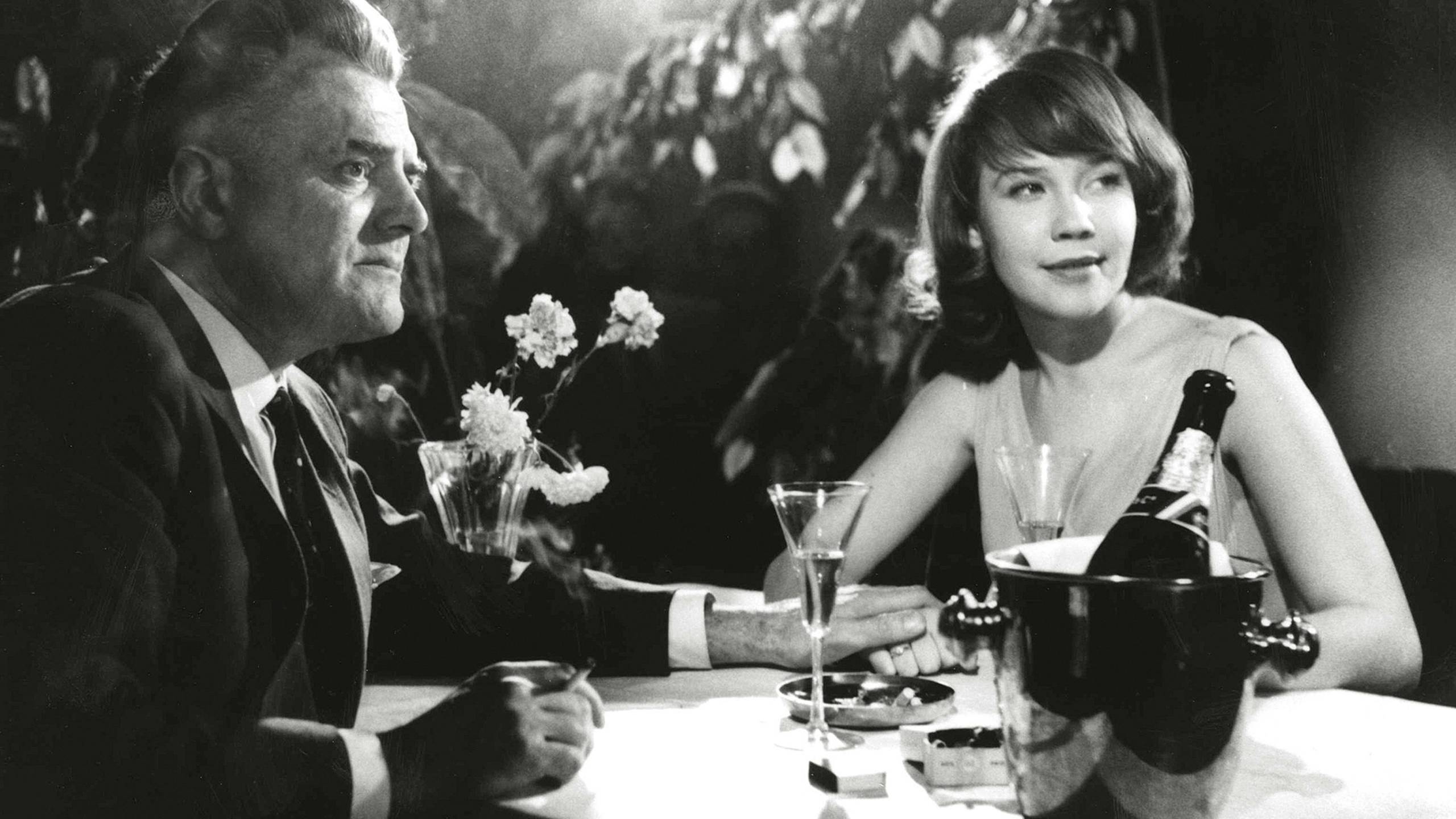 Cubierta de The Scarlet Dove