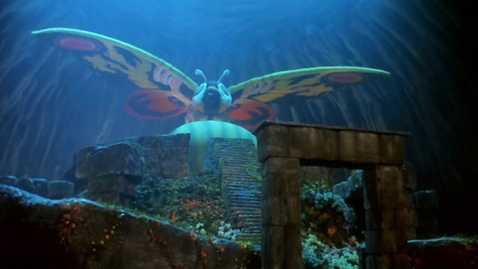 Cubierta de Rebirth of Mothra