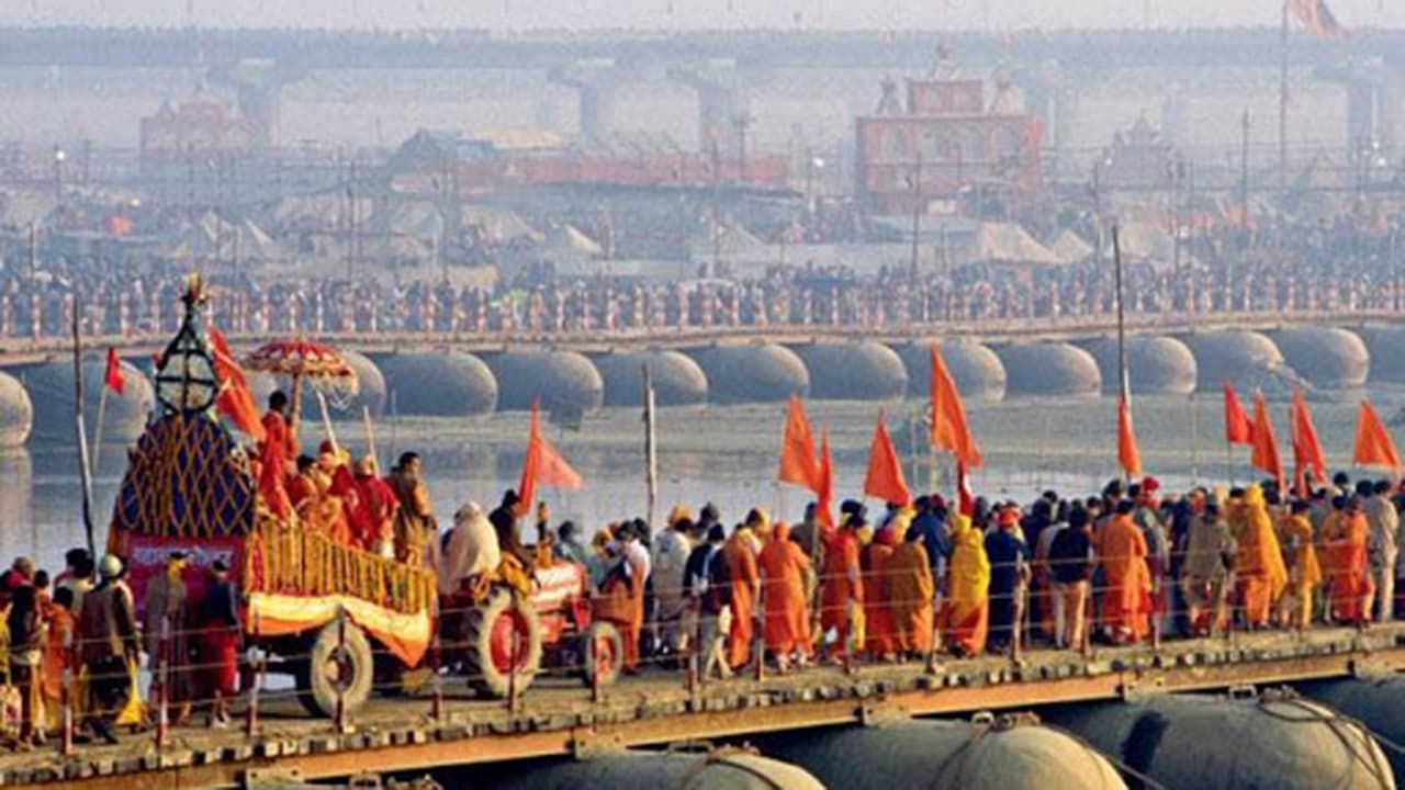 Cubierta de Kumbh Mela: The Greatest Show on Earth