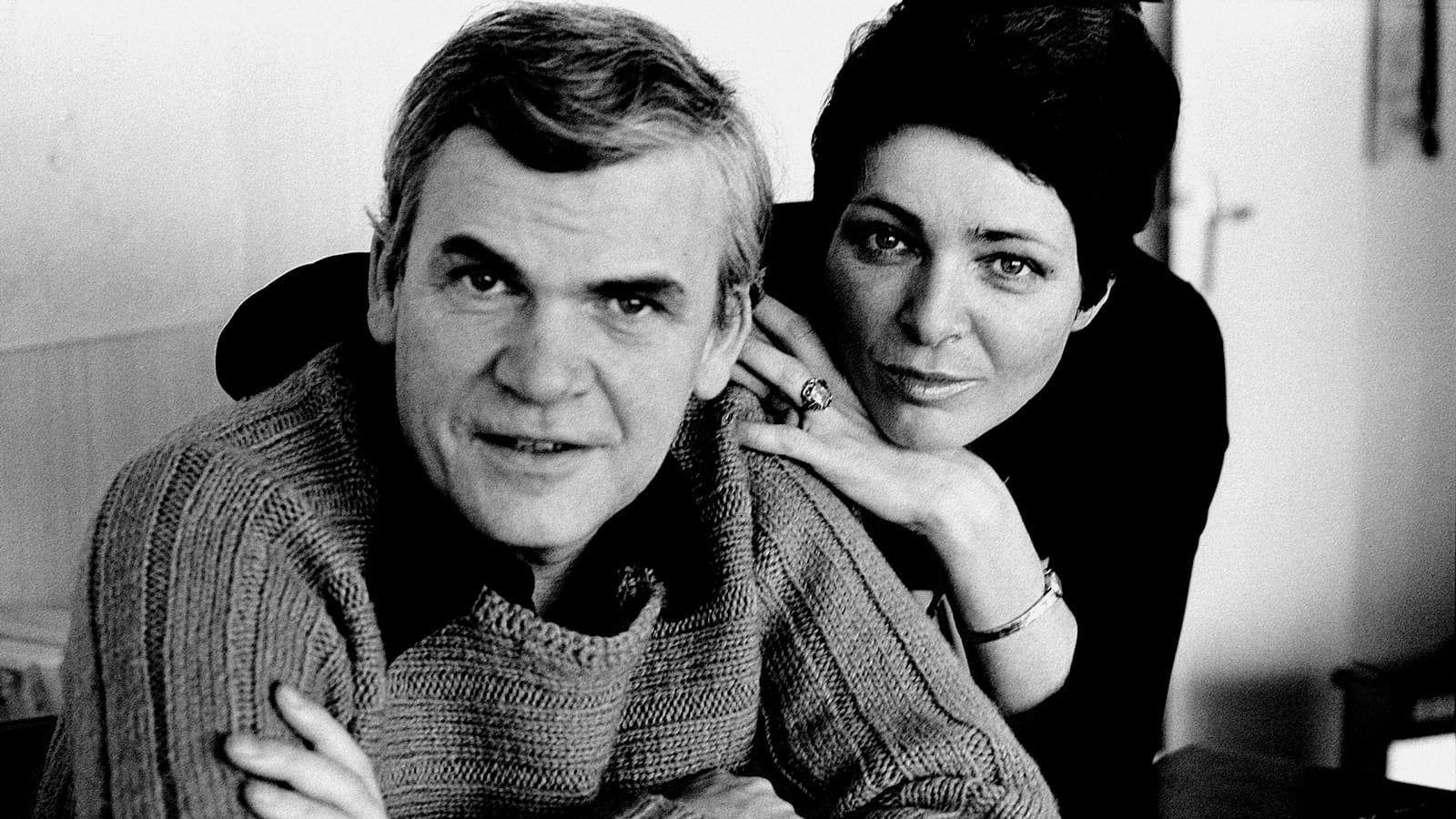 Cubierta de Kundera: De la broma a la insignificancia