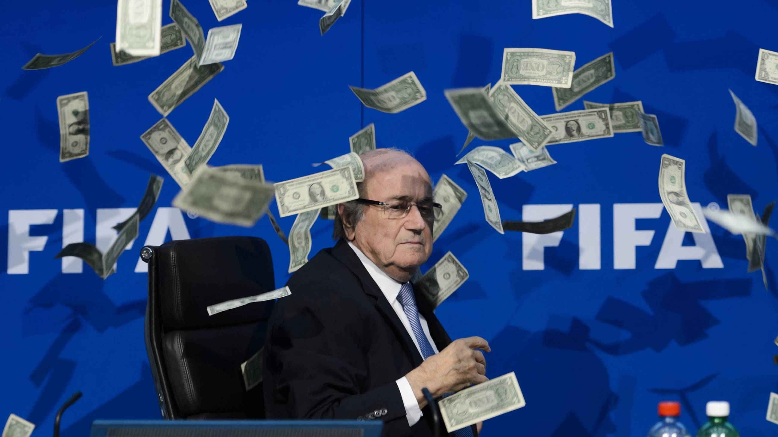 Cubierta de Los entresijos de la FIFA