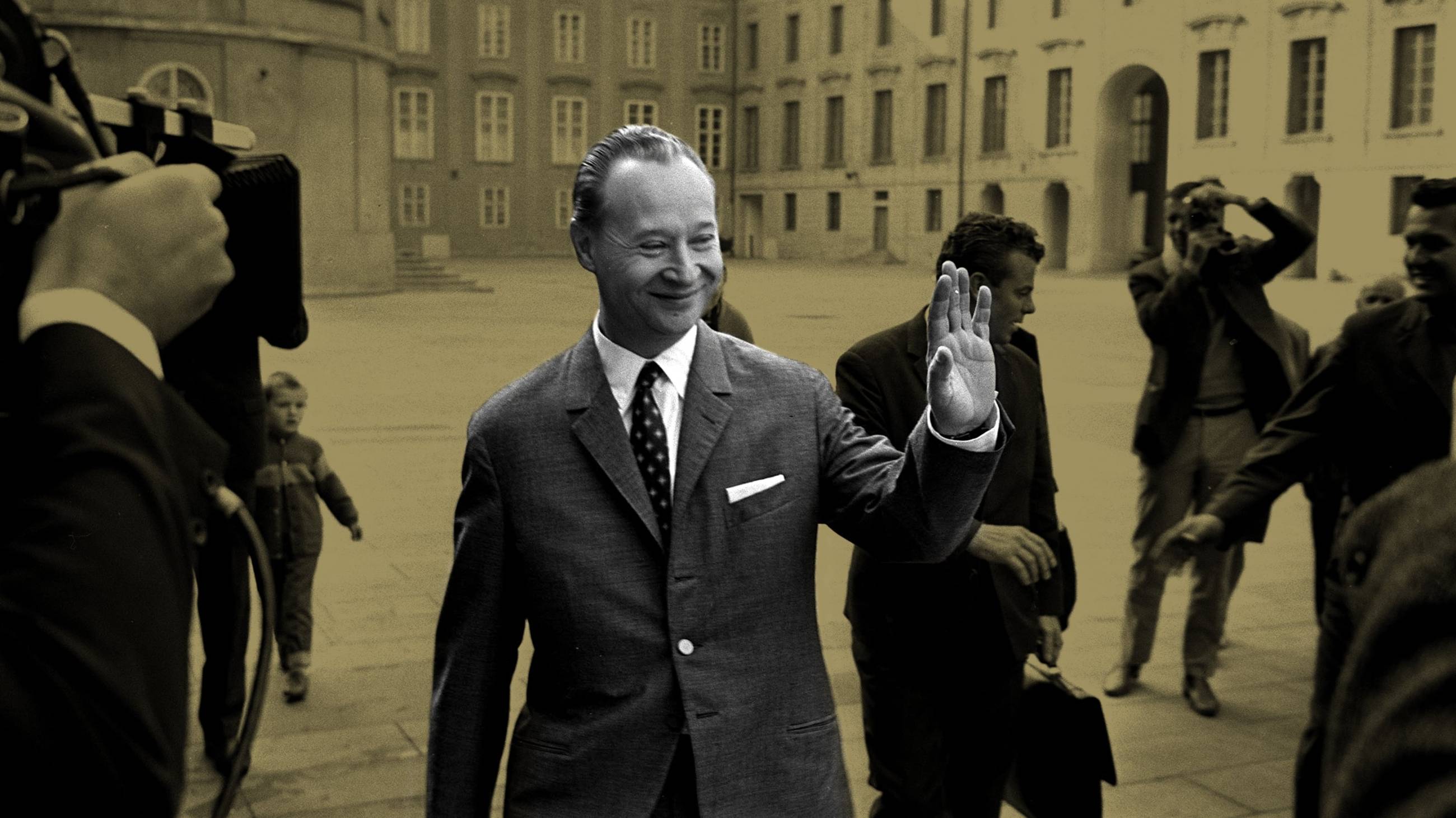 Cubierta de All Men Become Brothers