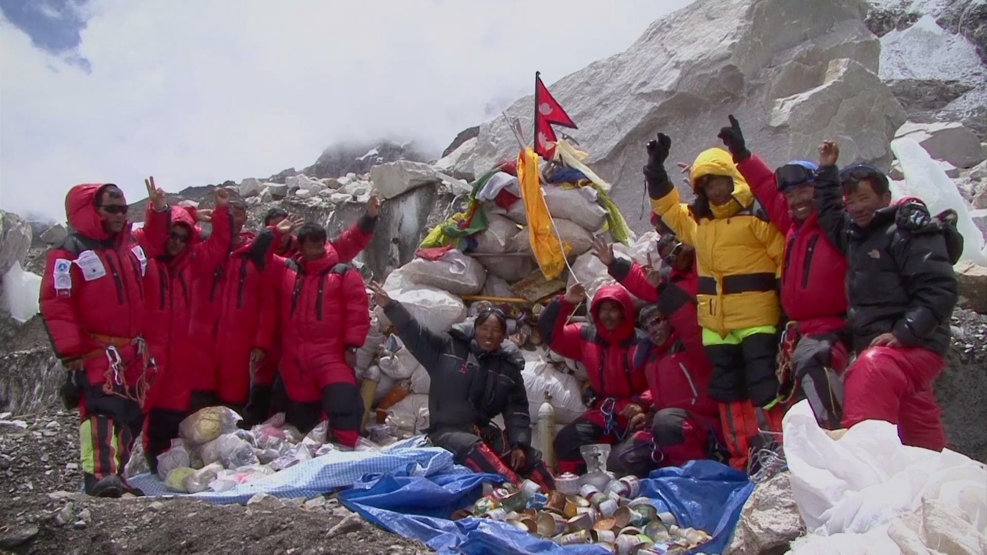 Cubierta de Death Zone: Cleaning Mount Everest