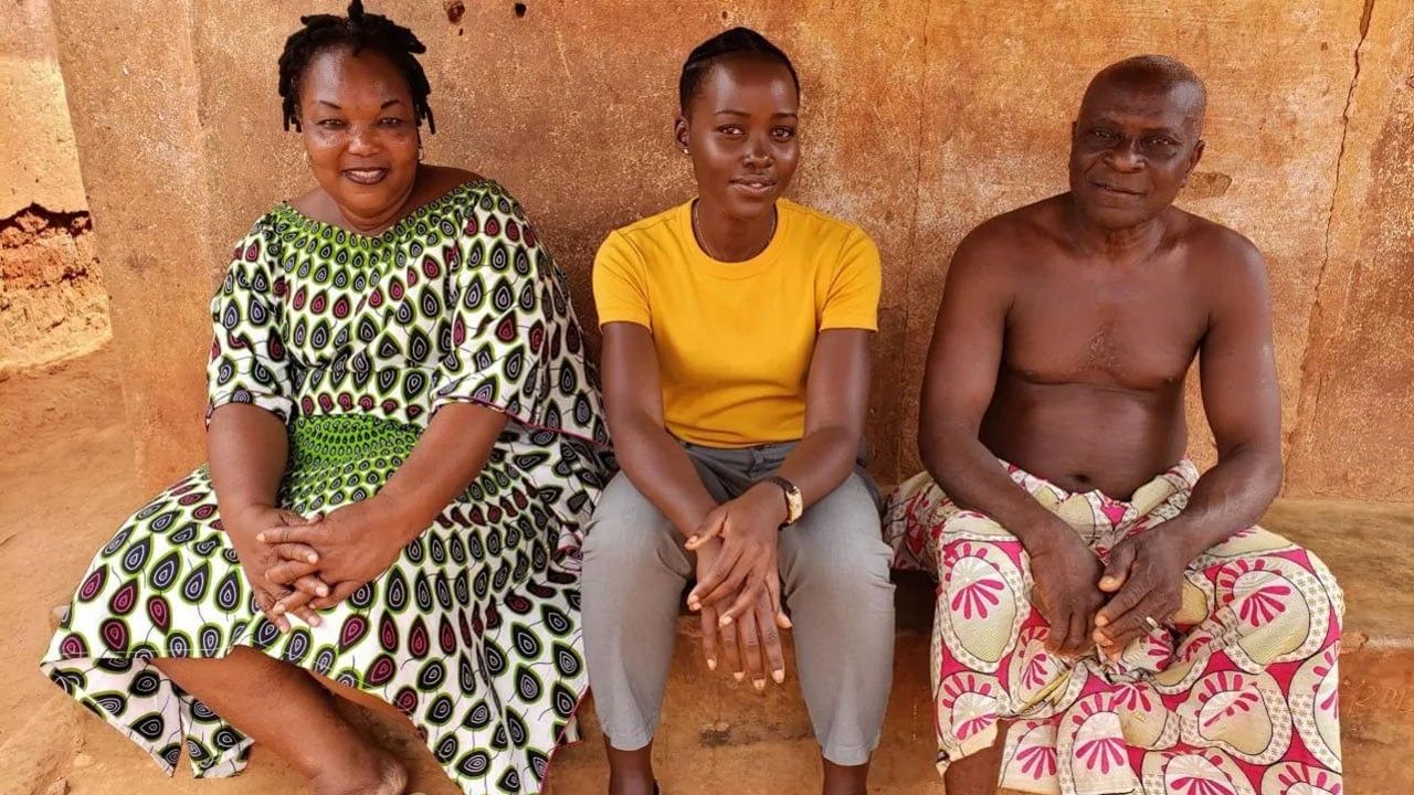 Cubierta de Warrior Women with Lupita Nyong'o