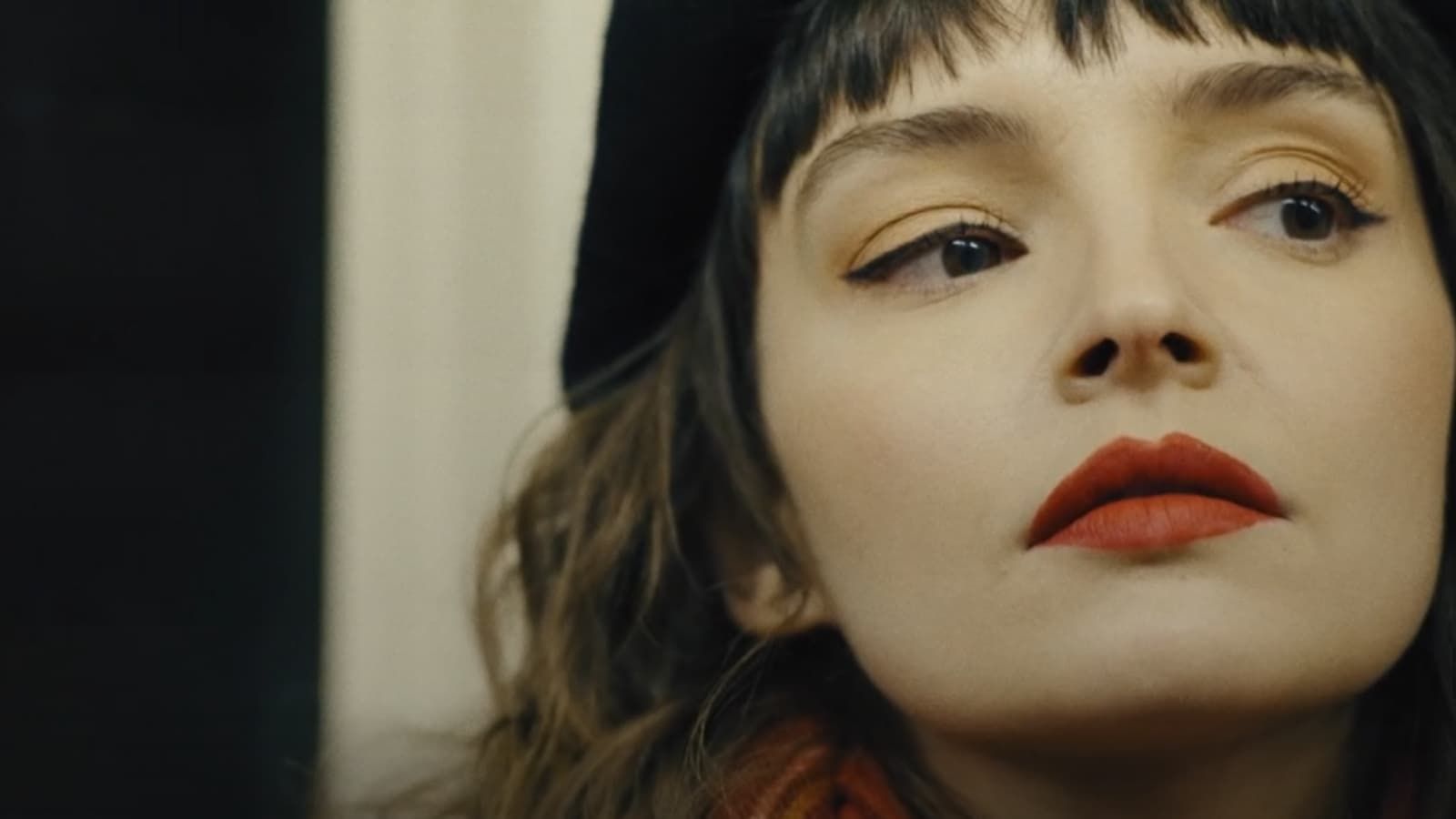 Cubierta de Lauren Mayberry: Change Shapes (Vídeo musical)