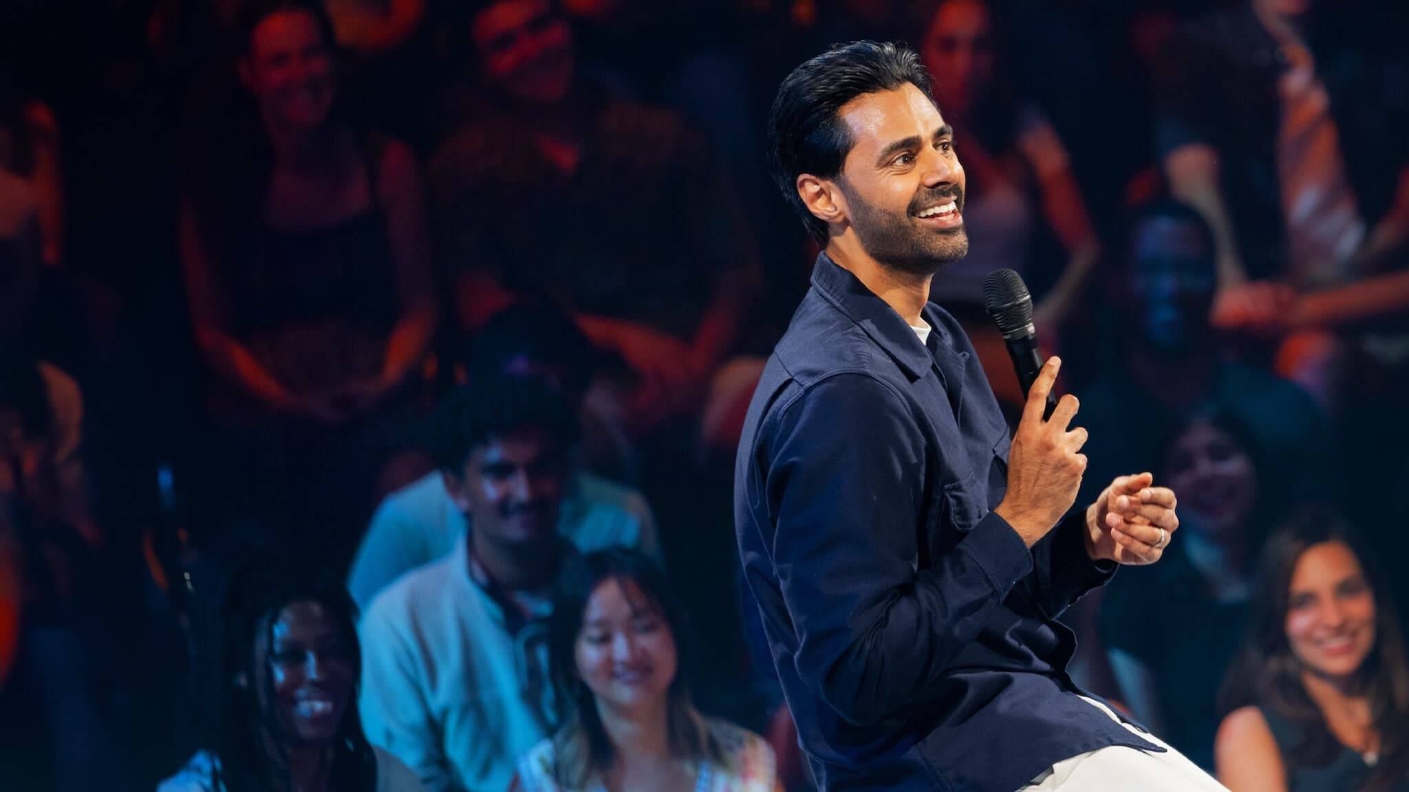 Cubierta de Hasan Minhaj: Off with His Head