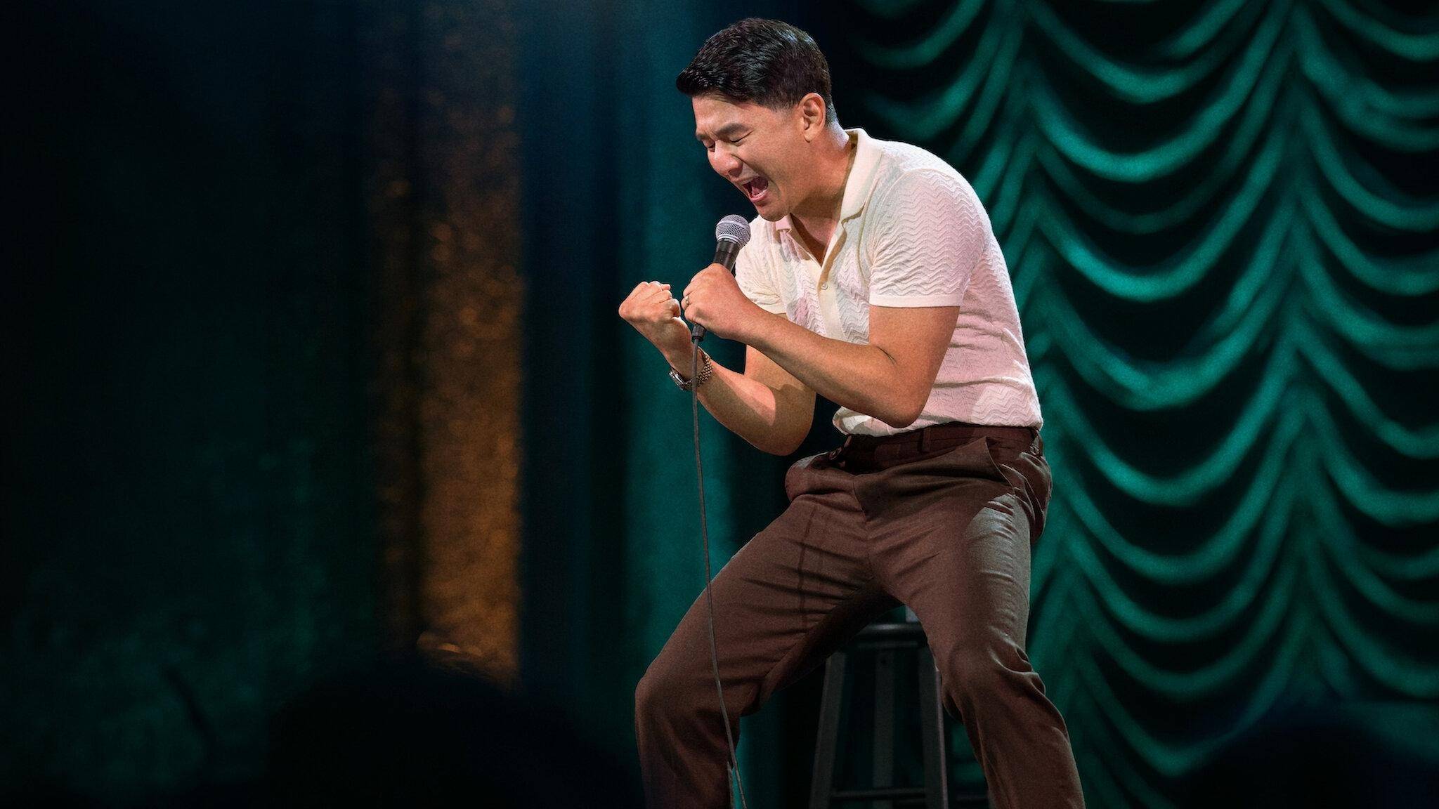 Cubierta de Ronny Chieng: Love to Hate It