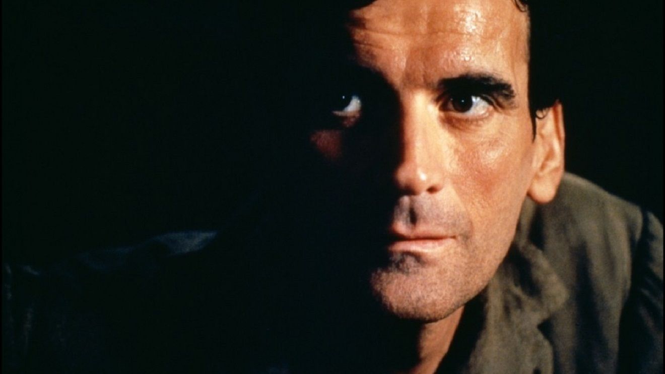 Cubierta de El cartero (y Pablo Neruda)