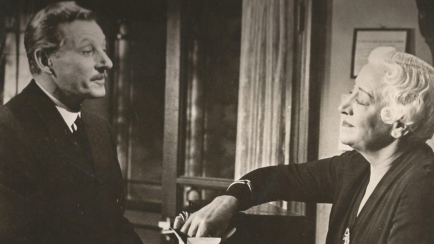 Cubierta de Az ezredes