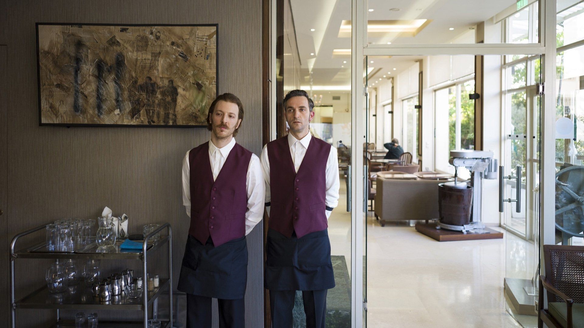 Cubierta de The Waiter (El camarero)