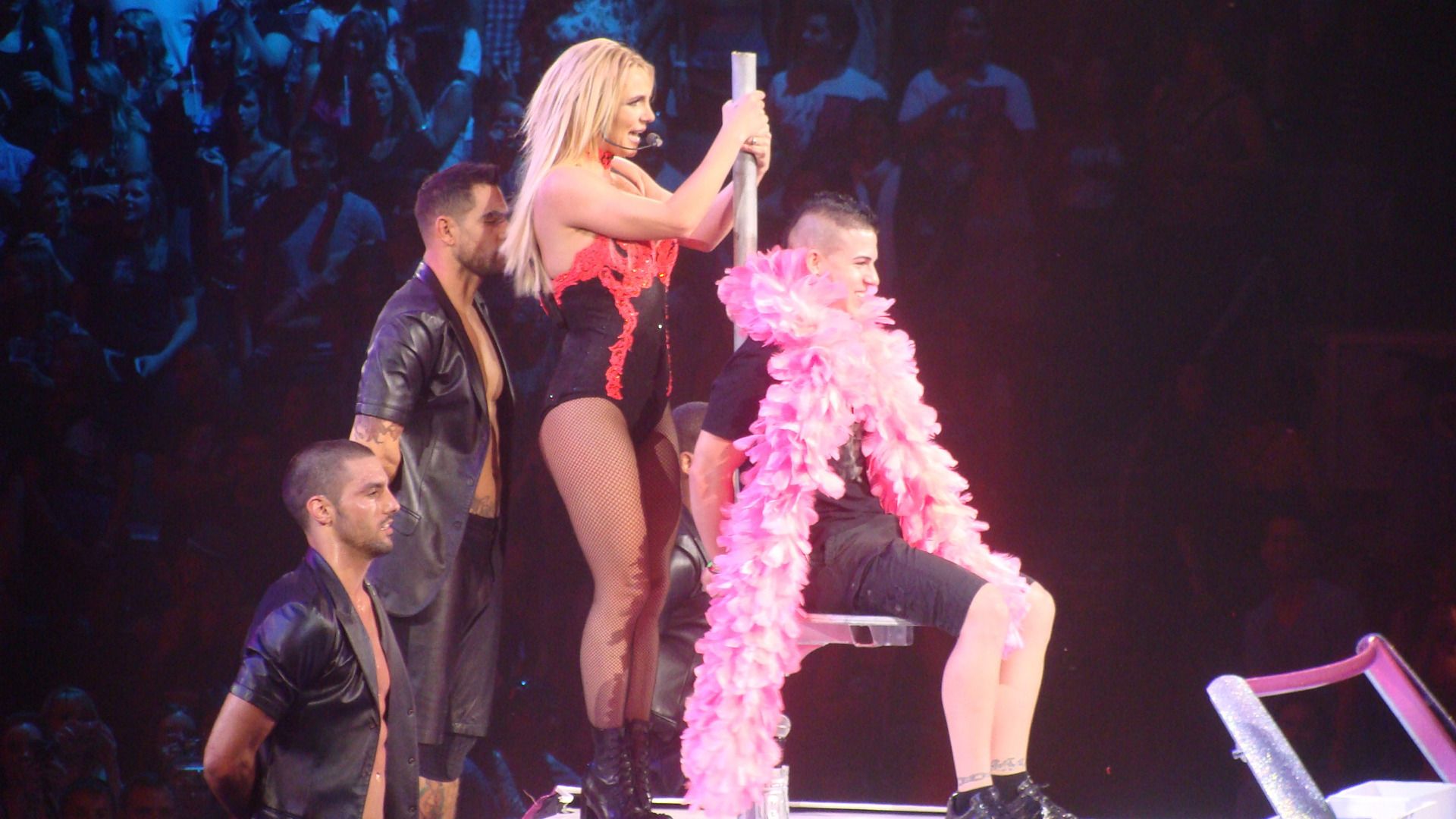 Cubierta de Britney Spears Live: The Femme Fatale Tour