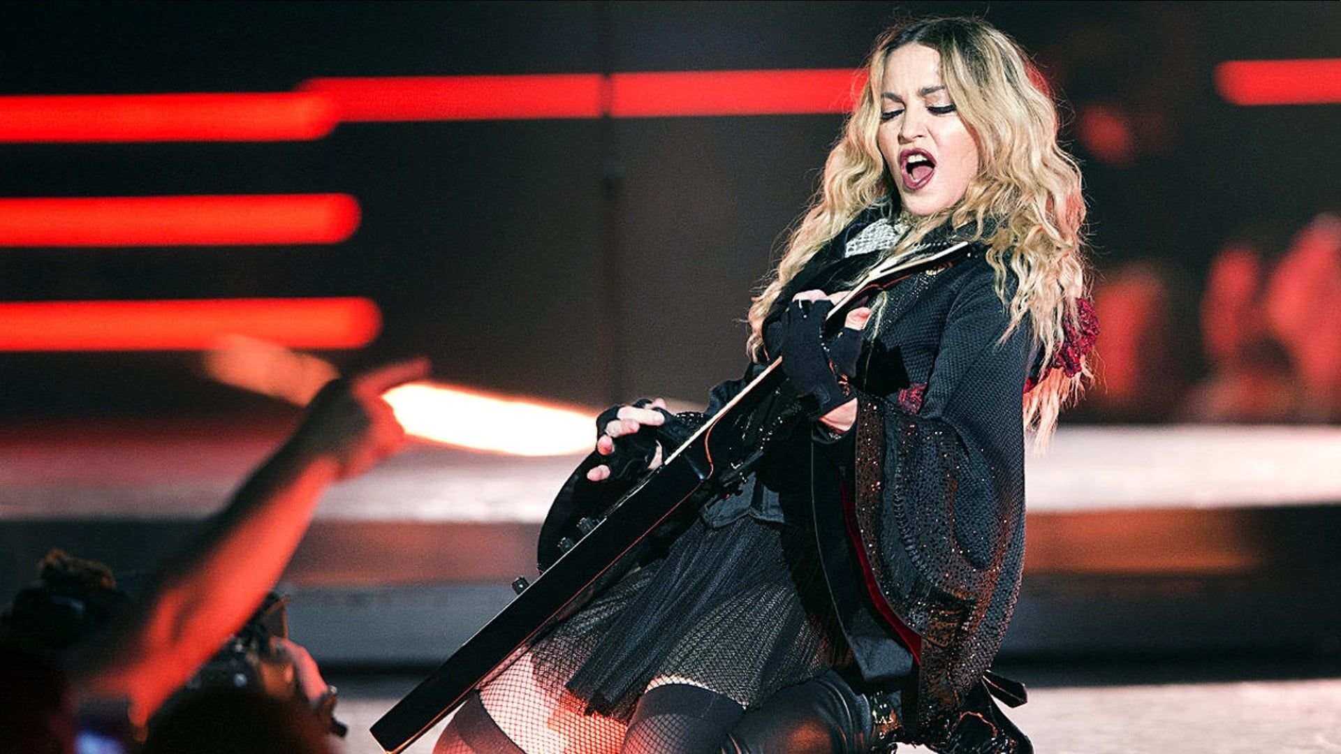 Cubierta de Madonna: Rebel Heart Tour